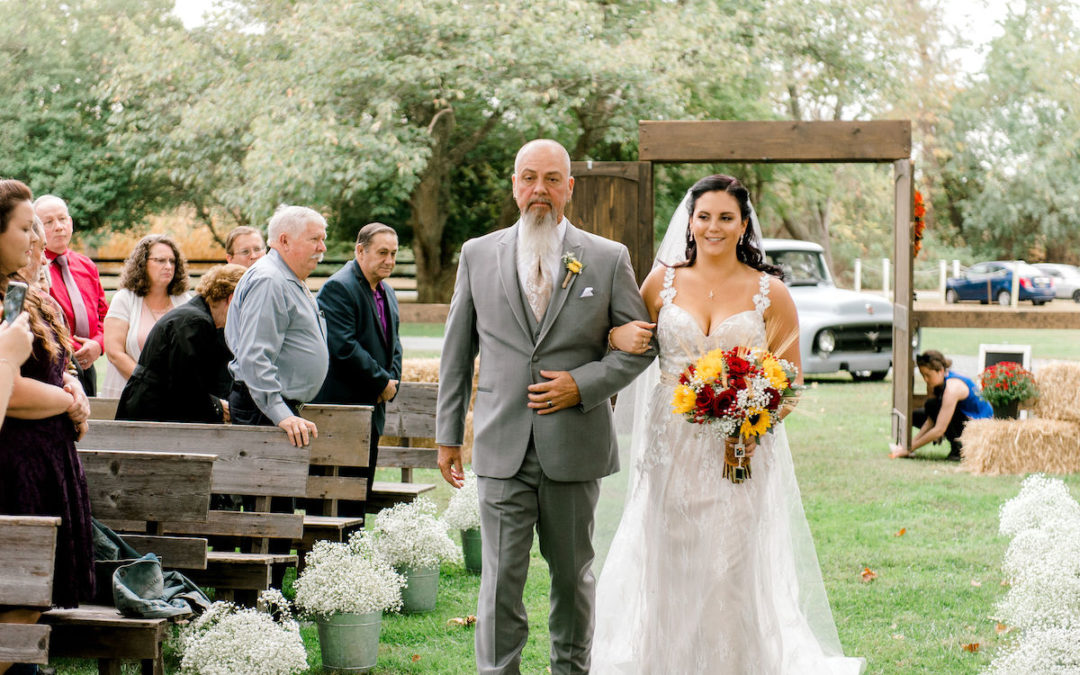 How Do Outdoor Ceremony Sites at Worsell Manor Enhance Weddings for Annapolis Couples