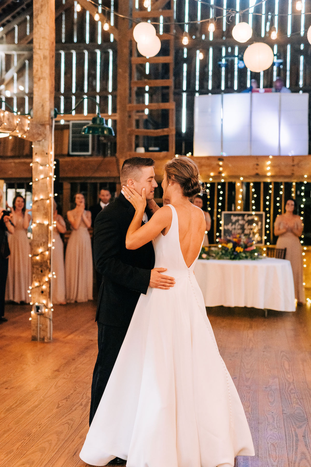Rustic Elegance at Worsell Manor: Wedding Venue for Delaware Couples